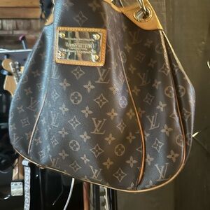 Louis Vuitton Beige and Tan Interior